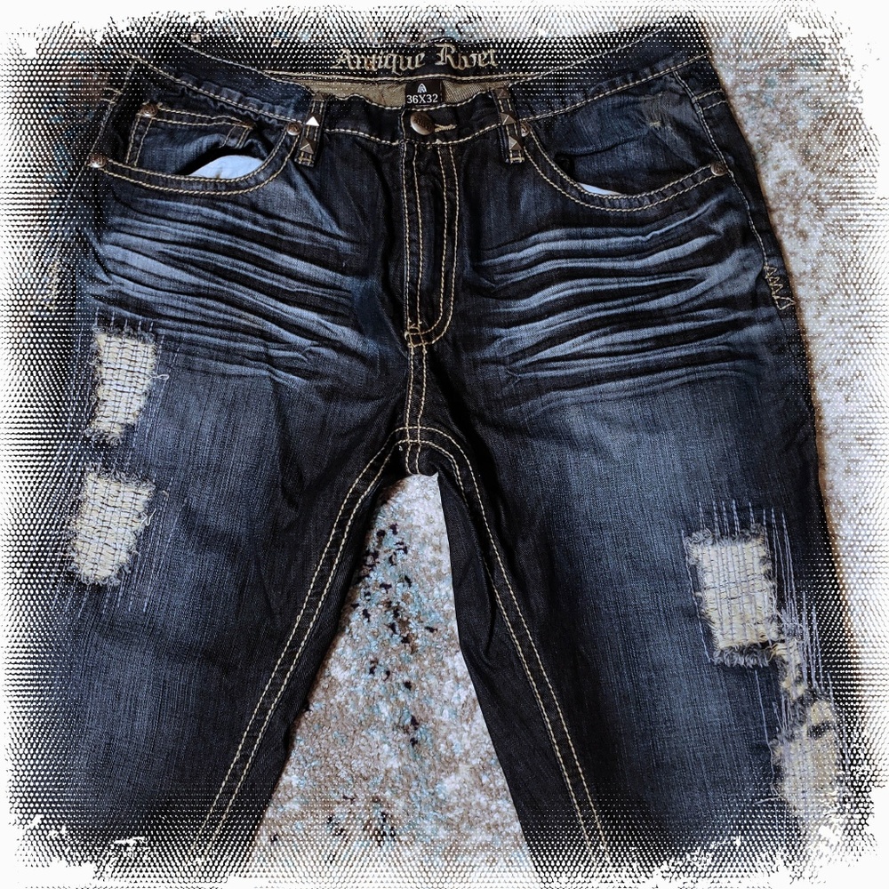 Antique Rivet 36x32 Dark Blue Wash